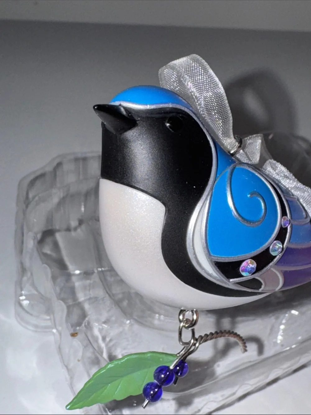 Hallmark Keepsake Ornament Black-Throated Blue Warbler bird ornament